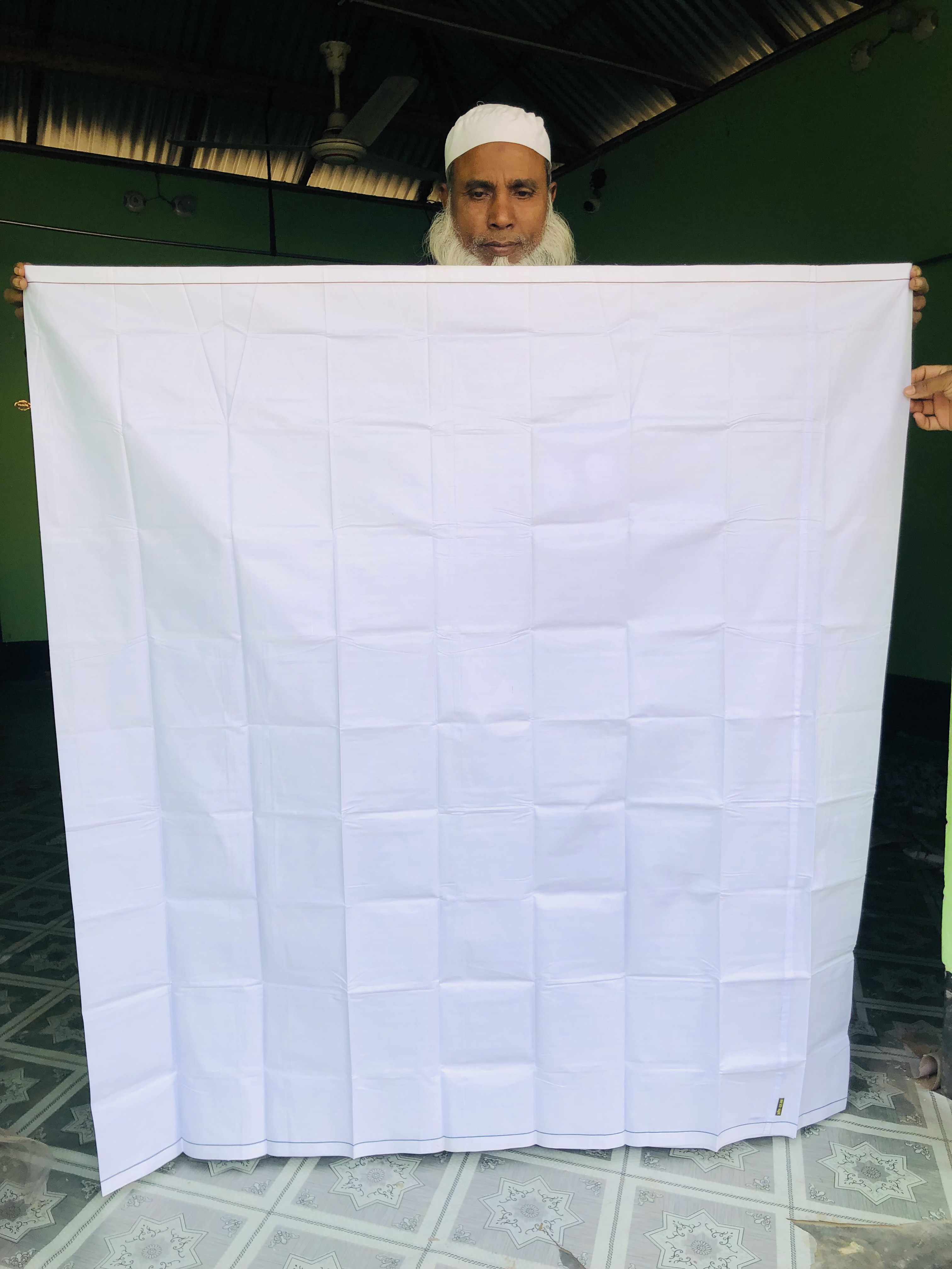 তাঁতিবাড়ি ফ্রেশ সাদা লুঙ্গি